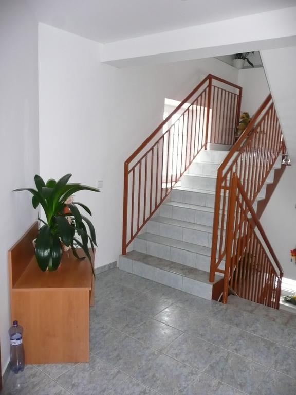 Nebanice Penzion Hajsky Mlyn מראה חיצוני תמונה